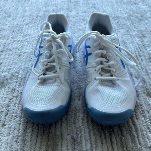 ASICS Gel-Challenger Court/Tennis shoes